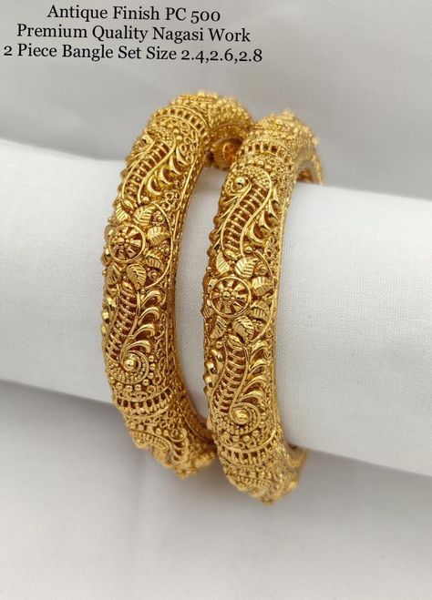 Big Earrings Gold, Simple Necklace Designs, Unique Gold Jewelry Designs, Delicate Gold Jewelry, Gold Jewels Design, Gold Bangles For Women, Gold Jewellry, Modern Gold Jewelry, Bangles Gold