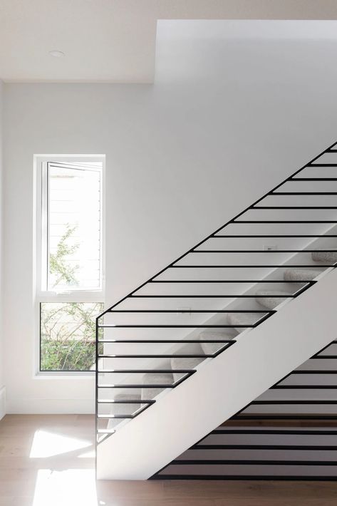 HORIZONTAL DESIGNS | Iron Elements Horizontal Line Interior Design, Stairs Horizontal Railing, Staircase Horizontal Railing, Horizontal Interior Design, Horizontal Railing Stairs, Stair Case Wall Designs, Railing Design Stairs, Iron Stairs Design, Horizontal Stair Railing