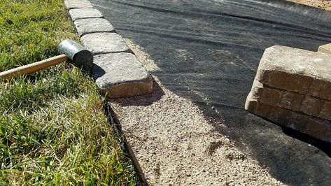 Landscape Edging Stone, Concrete Garden Edging, Outdoor Patio Pavers, Paver Sand, Paver Edging, Driveway Edging, Brick Garden Edging, Homemade Home, How To Install Pavers