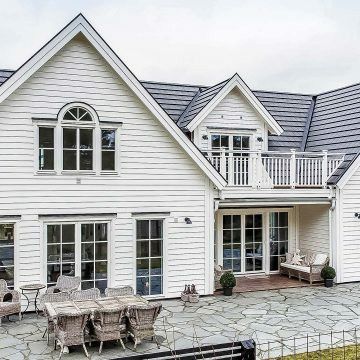 New England Style Home Exterior, New England House Exterior, New England Exterior, New England Hus, Henley Homes, New England Style Homes, New England House, Home Addition Plans, New England Colonial