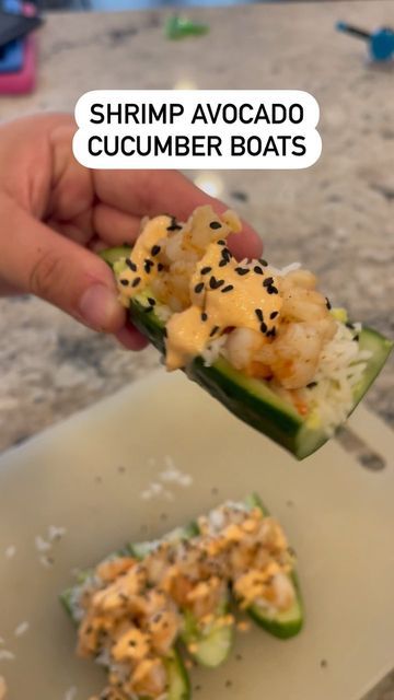 Cucumber Rice Shrimp Boats, Cucumber Shrimp Boats, Shrimp Cucumber Boats, Cucumber Boats, Cucumber Snacks, Cooked Shrimp, Avocado Cucumber, Sriracha Mayo, Shrimp Avocado