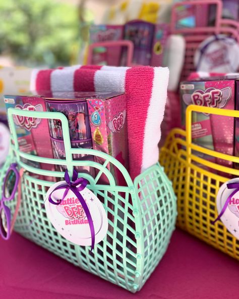 Summer is on its way, and we’re so ready! @bash.orlando just threw the cutest pool party, and they used our retro jelly baskets filled with all the essentials for the kids! From toys to snacks, these baskets have got it all. What’s your go-to summer accessory? ☀️🌴 #jellybags #SummerReady #BashOrlando #PoolPartyFun #justforzoboutique #summerparty #poolpartydecor #swagbag #partyfavorsforkids #funinthesun☀️ #rétro #nostalgia #lootbags #lootbagsforsale #lootbagsforkids #beachessentials #summere... Party Gift Bag Ideas, Goodie Bag Ideas For Kids, Themed Pool Party, Toy Gift Basket, Pool Party Gift, Birthday Things, Birthday Goodie Bags, Pool Party Decorations, Loot Bags