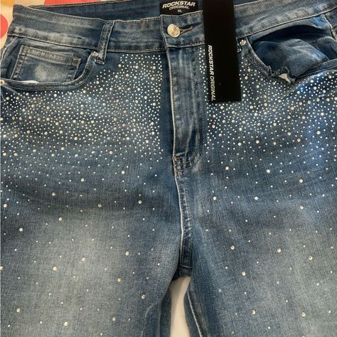 Size Xl, Rockstar Oringinal Jeans. Super Stacked, Never Worn, Just Runs Small. I’m A Xl 33-34 Or 15/16 And I’m Able To Button But To Tight On My Stomach For Me. So Please Be Advised Gemstone Jeans, Denim Inspiration Board, Sparkly Jeans, Sparkly Clothes, Diamond Jeans, Rhinestone Pants, Glitter Jeans, Jeans With Rhinestones, Sparkle Jeans