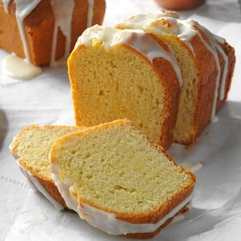 Lemon Pound Cake Loaves Lemon Loaf Cake Recipe, Lemon Loaf Recipe, Starbucks Lemon Loaf, Starbucks Lemon, Lemon Loaf Cake, Lemon Pound Cake Recipe, Starbucks Pumpkin Spice, Loaf Cake Recipes, Torte Cupcake