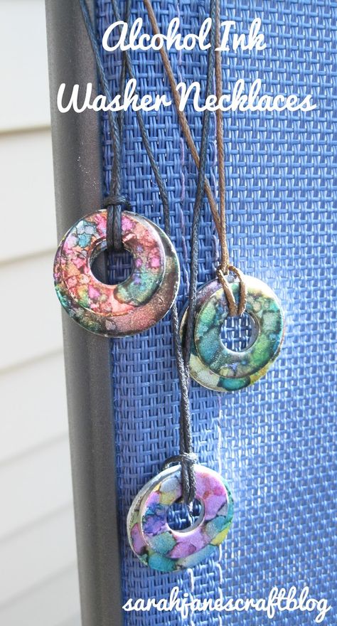 Washer Crafts, Alcohol Ink Jewelry, Teen Girl Jewelry, Washer Jewelry, Diy Crafts For Teen Girls, Diy Crafts For Teens, Inexpensive Crafts, Alcohol Ink Crafts, Ink Crafts