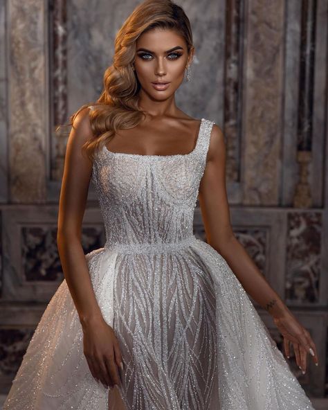 Sima Couture Paris®️ on Instagram: “Our gorgeous HANNA gown from our 2022. available in all our stores … check our retailer next to you www.simacouture.com Photographer…” Sparkly Mermaid Dress, Square Neck Wedding Dresses, Sima Couture, Wedding Dresses Sparkly, Square Neck Wedding Dress, Dress For Bride, Wedding Applique, Anne Barge, Sparkly Wedding Dress