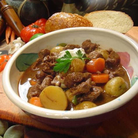 Duck Stew, Duck Curry, Duck Soup, Mushroom Stew, Game Meat, Portuguese Food, Game Recipes, Duck Recipes, How To Make Sausage