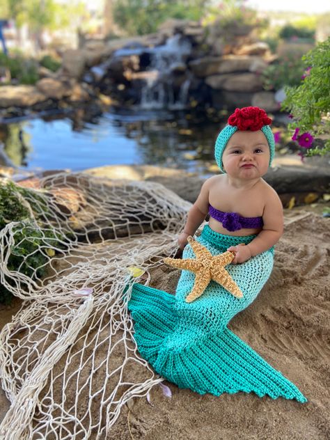 Mermaid Baby Photoshoot, Aesthetic Baby Pictures, Baby Fashion Girl Newborn, Monthly Baby Photos, Mermaid Baby, Newborn Baby Photoshoot, Baby Poses, Baby Mermaid, Foto Baby