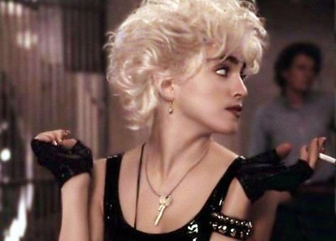 Madonna Albums, Madonna 80s, Madonna Photos, New Halloween Costumes, Female Musicians, Girl Movies, Pop Singers, Music Icon, Material Girls