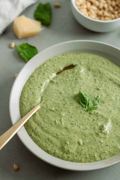 Ricotta Pesto Sauce - The Real Recipes Pesto Ricotta Pasta, Ricotta Pesto Pasta, Ricotta Pesto, Pesto Ricotta, Ricotta Sauce, Pesto Pasta Recipes, Pistachio Pesto, Ricotta Recipes, Ricotta Pasta