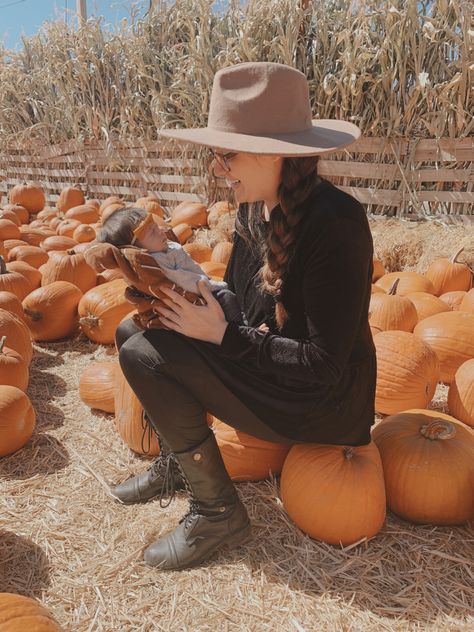 Pumpkin Patch Family Photos With Newborn, Mom And Baby Pumpkin Patch Pictures, Infant Pumpkin Patch Pictures, Newborn Pumpkin Patch Pictures, Pumpkin Patch Pictures Baby, Baby Pumpkin Patch Pictures, October Newborn, Pumpkin Shoot, Baby Holiday Photos