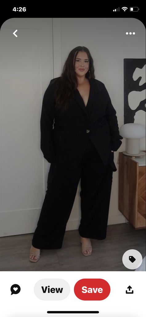 Styling Black Blazer Plus Size, All Black Business Outfit Plus Size, All Black Casual Outfit Plus Size, Black Clothes Plus Size, Casual Blazer Outfits Plus Size, Plus Size Professional Photoshoot, Black Blazer Outfit Plus Size, Blazer Outfits For Women Plus Size, Plus Size Black Blazer Outfits