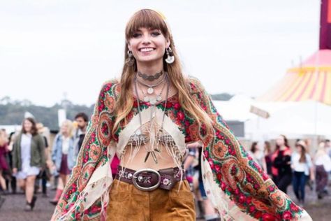 Woodstock Photos That Will Take You Inside The Music Festival - The Delite Woodstock Outfits 1969, Woodstock Music Festival, Woodstock Clothes, Woodstock 1969 Aesthetic, Woodstock 1969 Fashion, Woodstock 1969 Photos, Woodstock Outfit, Taking Woodstock, Woodstock Fashion