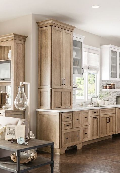 2020 Kitchen Trends, Natural Wood Kitchen Cabinets, Natural Wood Kitchen, Rustic Kitchen Cabinets, Best Kitchen Cabinets, Casa Country, Farmhouse Kitchen Cabinets, New Kitchen Cabinets, Wood Kitchen Cabinets