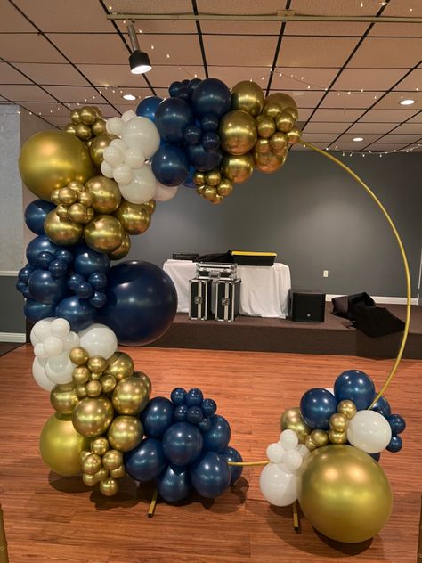 Navy and gold wedding balloon backdrop Balloon Decorations Blue And Gold, Navy And Gold Balloon Decor, Navy Blue Gold Party Decorations, Black Gold Royal Blue Party Decorations, Blue And Gold Backdrop Party Ideas, Navy Blue And Gold Balloon Arch, Navy Blue And Gold Party Theme, Navy And Gold Event Decor, Dark Blue And Gold Balloons