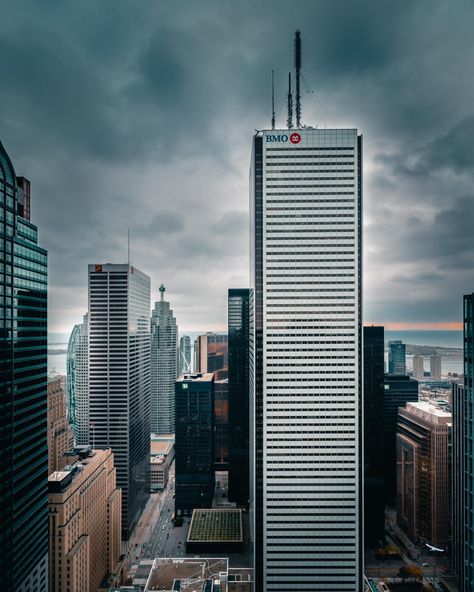 Torontos financial district Toronto Financial District, District Architecture, I Am Canadian, Buildings Photography, City Planning, Historical Buildings, Living Modern, Islamic Paintings, Financial District