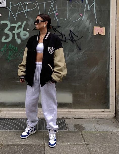 Kim Duong Style, Varsity Jacket Outfit Women, Varsity Outfit, Varsity Jacket Outfit, Looks Hip Hop, Brand Instagram, College Jacket, Street Jacket, Tomboy Style Outfits