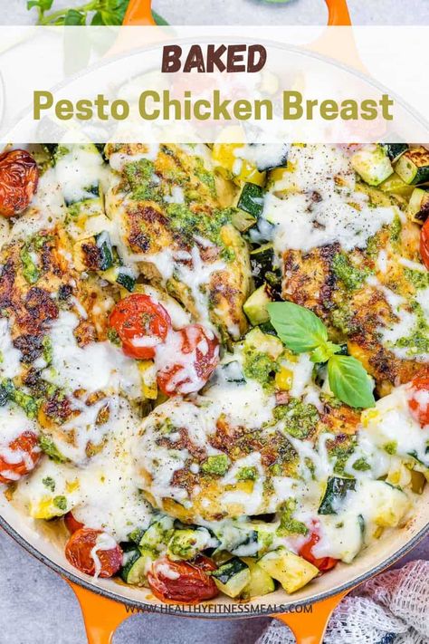 Parmesan Green Beans Baked, Pesto Chicken Breast, Italian Baked Chicken, Baked Pesto Chicken, Chicken Pesto Recipes, Homemade Pesto Sauce, Parmesan Green Beans, Fitness Meals, Healthy Fitness Meals