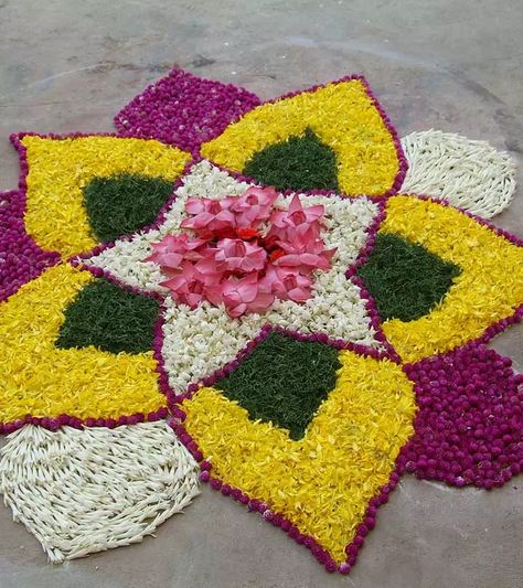 Pookalam Design, Easy Rangoli Designs Diwali, Wives Tales, Diwali Decorations At Home, Rangoli Designs Latest, Diy Diwali Decorations, Simple Rangoli Designs Images, Sinus Congestion, Rangoli Patterns