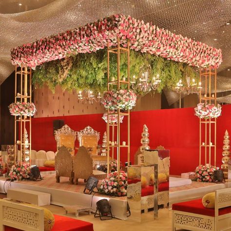 Indoor Mandap, Mandap Decoration Ideas, Mandap Ideas, Mandap Decoration, Mandap Design, Decoration For Party, Wedding Stage Backdrop, Fun Wedding Decor, Wedding Hall Decorations