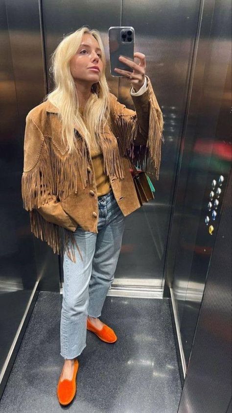 Suede Fringe Vest Outfit, Brown Suede Fringe Jacket Outfit, Fringe Coat Outfits, Fringe Suede Jacket Outfit, Tassel Jacket Outfit, Brown Fringe Jacket Outfit, Suede Fringe Jacket Outfit, Fringe Vest Outfit, Fringed Vest Outfit