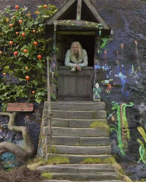 Luna Lovegood Room, Luna Lovegood House, Lovegood House, Slytherin Common Room, Harry Potter Locations, Stella Lucia, Harry Potter Miniatures, Cardboard Cat House, Harry Potter Set