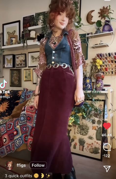 Jewel Tone Fashion, Witchy Fits, Jewel Tone Outfits, Jewel Tones Fashion, Boho Whimsical, Style Inspiration Edgy, Bohemian Beauty, Oc Stuff, Sewing Fashion