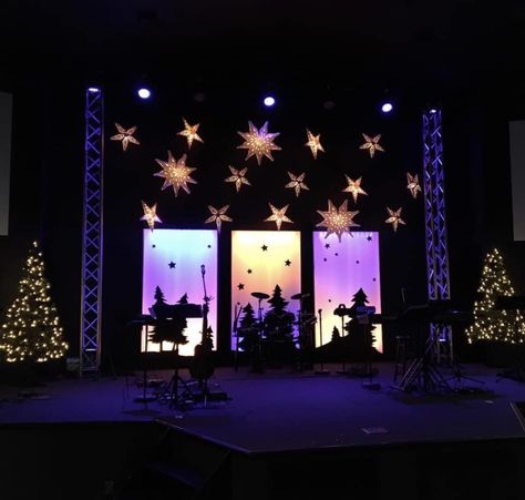 Christmas Program Stage Decorations, Christmas Stage Design Church Simple, Christmas Program Decorations, Church Stage Design Christmas, Christmas Stage Decorations, Christmas Concert Ideas, Rockettes Christmas, Christmas Stage Design, Ward Christmas Party