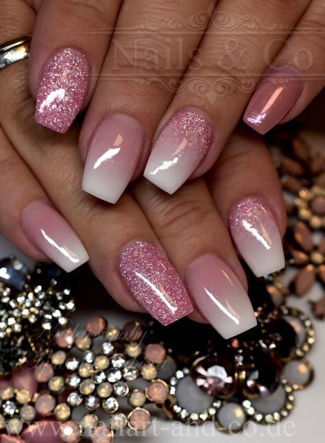 Sparkly Acrylic Nails, Ombre Nail Colors, Ombre Gel Nails, Pink Ombre Nails, Ombre Nails Glitter, Fancy Nails Designs, Glitter Gel Nails, Her Nails, Ombre Nail Designs