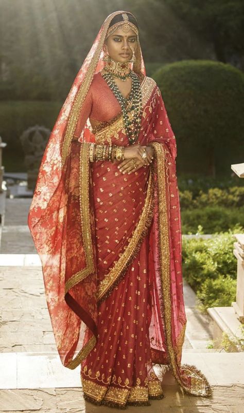 Red Saree Wedding, Sabyasachi Bridal, Sabyasachi Sarees, Bridal Sarees South Indian, Bridal Dupatta, Indian Bridal Sarees, Indian Bride Outfits, Bridal Lehenga Collection, Wedding Saree Collection