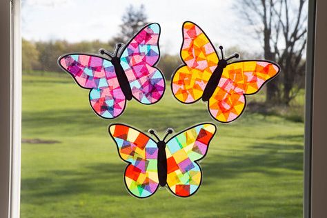 Butterfly Suncatcher Flashlight Craft, Diy Papillon, Butterfly Suncatcher, Suncatcher Diy, Suncatcher Craft, Butterfly Template, Diy Butterfly, Fish Crafts, Handprint Craft