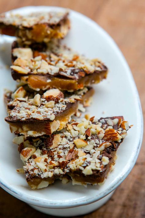 Chocolate Almond Buttercrunch Toffee - crispy brittle with a deep-dark chocolate coating Buttercrunch Toffee, Almond Roca, Toffee Recipe, David Lebovitz, Pumpkin Ice Cream, Dark Chocolate Almonds, Chocolate Almond, Fool Proof Recipes, Chocolate Almonds