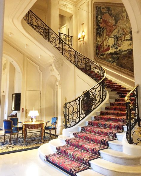 Mohamed Al Fayed, Paris Ritz, Get Hotter, Ritz Hotel, Hotels In Paris, Ritz Paris, Hotel In Paris, Classic Villa, Paris Luxury