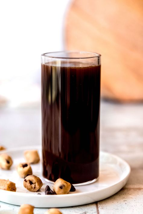 Homemade Coffee Syrup, Brown Sugar Simple Syrup, Homemade Cookie Dough, Cinnamon Dolce Syrup, Nespresso Recipes, Gingerbread Syrup, Homemade Coffee Creamer, Syrup Recipes, Make Chocolate Chip Cookies