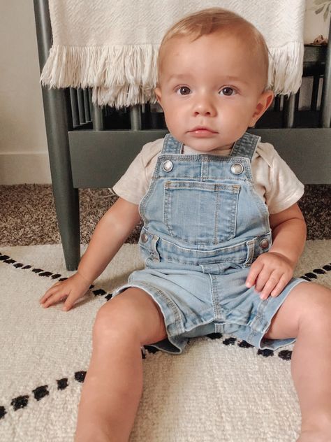 Boy Outfits Aesthetic, Olive Clothing, Cute Baby Boy Outfits, Overall Shorts, Outfits Aesthetic, Baby Pictures, Spring Summer Outfits, Baby Boy Outfits, Amazing Women