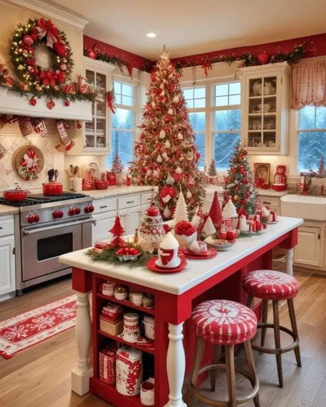 Christmas Aesthetic Ideas, Candy Cane Theme, Kitchen Christmas Decorations, Holiday Dining Room, Holiday Kitchen Decor, Kitchen Christmas, Cabin Christmas, Small Wreaths, Christmas Kitchen Decor