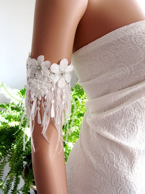 Ostirch Feather Boho Wedding Arm Cuffs Bridal Arm Bands | Etsy Turkey Arm Accessories Jewelry, Wedding Arms, Arm Cuff Jewelry, Boho Wedding Accessories, Off White Wedding, Arm Accessories, Shoulder Necklace, Arm Cuffs, Maid Of Honour Dresses