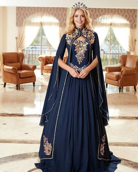 Blue Dress | Sci-Fi Royalty Dress Baju Kahwin, Royalty Dress, Fantasy Dresses, Fantasy Gowns, Traditional Wedding Dresses, Medieval Dress, فستان سهرة, Fantasy Dress, Maxi Dress Evening