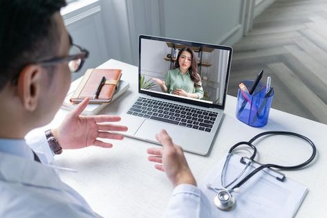 Photo asian doctors are telemedicine for... | Premium Photo #Freepik #photo #doctor-consultation #medical-consultation #online-doctor #doctor-computer Photo Doctor, Doctor Consultation, Medical Consultation, Online Consultation, Online Doctor, Cityscape Photos, Premium Photo, Food Animals, Medical