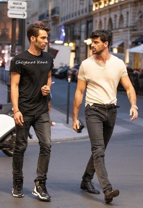 #cheyennekanestuff #cheyennekanemen Cute Cowgirl Outfits, Latino Men, Michele Morrone, Jon Kortajarena, 90s Inspired Outfits, Formal Men Outfit, Fall Outfits Men, Japanese Men, Men In Uniform