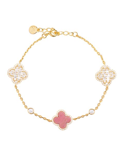 Our new bracelet features a stunning four-leaf clover surrounded with sparkly Moissanite stones in the centre and finished on both sides with a clover made from baguette & round Moissanite stones. This unique and delicate design has a timeless appeal that is sure to become your favourite piece of jewellery. A lobst Bracelet Clover, Bracelets Stack, Mother Of Pearl Bracelet, Bezel Bracelet, Malachite Bracelet, Clover Bracelet, Carnelian Bracelet, Bracelet Tennis, Bracelets Silver