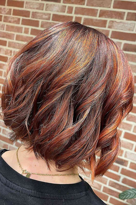 Vibrant brown bob enhanced with radiant copper red highlights Copper Highlights On Brown Hair, Copper Highlights, Red Highlights, Blue Highlights, Dark Copper, Copper Red, Brown Hair With Highlights, Latest Hairstyles, Brown Hair