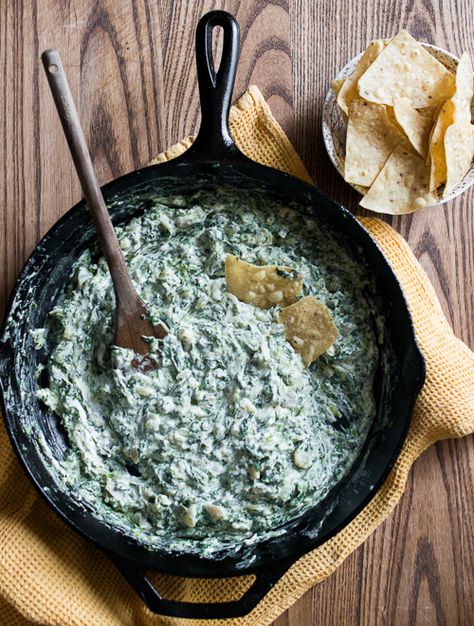 Dip Recipe for Hot Spinach Cream Cheese Dip on Stove Top Warm Spinach Dip Recipe, Warm Spinach Dip, Cheese Dip Crock Pot, Hot Spinach Dip, Dip Recipes Hot, Spinach Dip Recipe, Cream Cheese Dips, Spinach Artichoke Dip, Spinach Dip