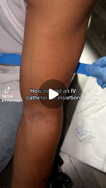 Stephanee Beggs, MSN, RN on Instagram: "When I teach students/new grads about IV insertion, I notice that every single time they float their hand over the patients arm. No, no, no…use their arm as a stabilization tool for your needle. Floating is soo unstable, so try putting your freee fingers (ring/pinky) on the patients arm to stabilize :)

This topic + MANY more are apart of my IV skills certification course on my website!" Starting An Iv Nursing, Nursing Iv, Catheter Insertion, Iv Insertion, Nurse Skills, Skin Tips, Float, Take That, Skin