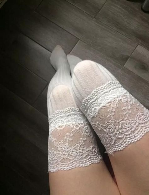 White Thigh High Socks, White Thigh Highs, Socks Aesthetic, White Stockings, Lace Leggings, Estilo Hippie, Stocking Tights, Thigh High Socks, Thigh High Stockings