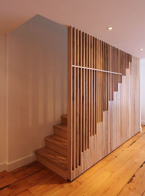 Bedford-Stuyvesant Duplex | Adam Alter | Archinect تحت الدرج, Modern Railing, Timber Stair, Contemporary Stairs, Wood Railing, Stairway Design, Stairs Design Modern, Casa Country, Stair Case