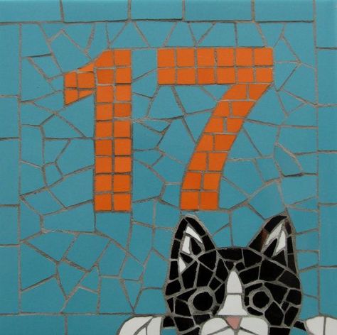 A little piece of art for your home! Add a little curb appeal to your property with a unique, personalised mosaic house number. This one features House Number Ideas Outdoor, Craftsman House Numbers, House Numbers Diy, Mosaic Art Diy, House Plaques, Mosaic Garden Art, Mosaic Animals, Felix The Cat, Mosaic Madness