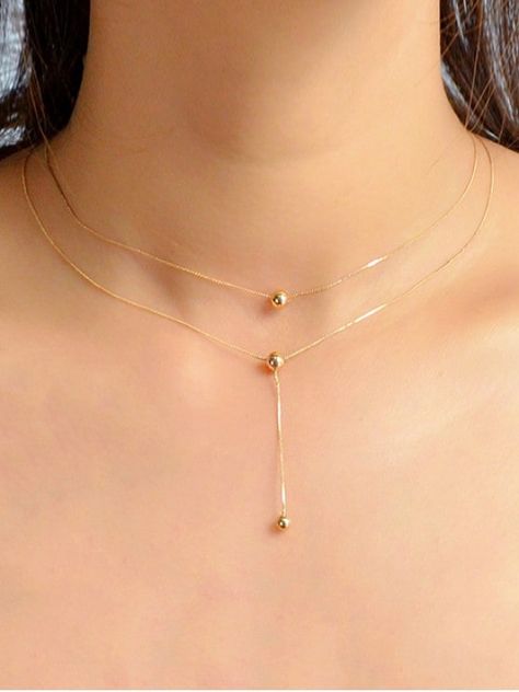 Trendy Chains For Women, Trendy Necklaces Gold, Chain Designs Gold, قلادات متدلية, Motifs Perler, Chique Outfits, Chain For Women, Gold Fashion Necklace, Gold Jewelry Simple