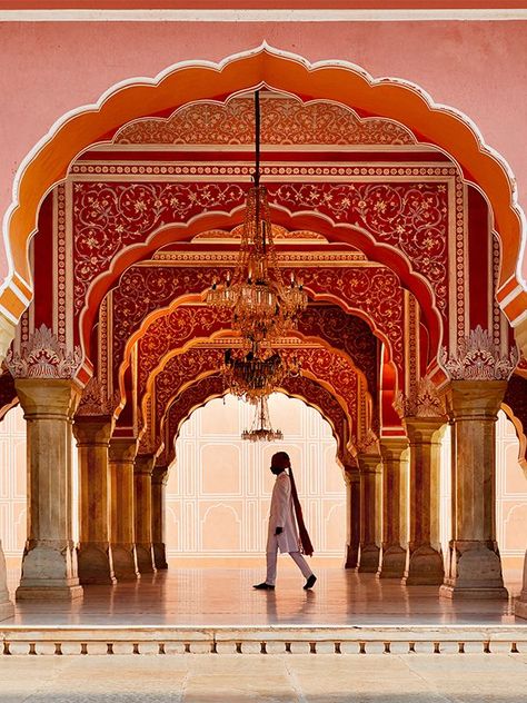 The City Palace is one of Jaipur’s most visited tourist attractions – a testament to its remarkable architecture. Image Credits – Airbnb and The City Palace. Indian Palace Interior Royal, Jaipur Palace, Arabian Palace, Mother Ginger, Magical Environment, Indian Palaces, Indian Arch, City Palace Jaipur, Pena Palace