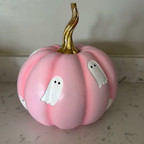 Brand New, Never Used 2024 Pink Pumpkin With Ghosts With Gold Stem! 11 Inches Tall Will Ship Original Packaging! Pumpkin Shaped, Debossed Ghost Accents, Gold Tone Stem Pink Pumpkin Design, Purple And Pink Halloween Decor, Guest Bathroom Halloween Decor, Pink Pumpkin With Ghost, Soft Halloween Decor, Pink Ghost Trunk Or Treat, Pink Ghost Pumpkin, Pink Pumkin Decoration, Cute Pink Halloween Decor